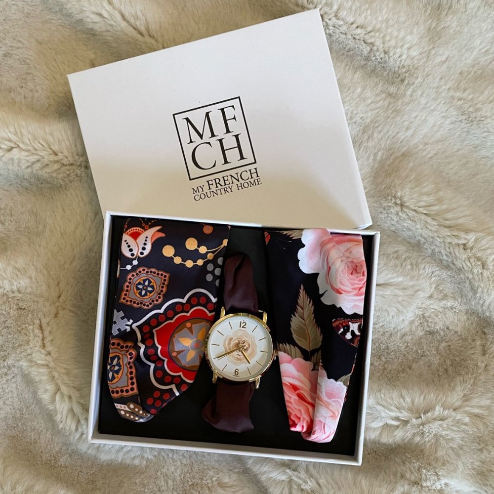 BRAND NEW Silk Tie Watch